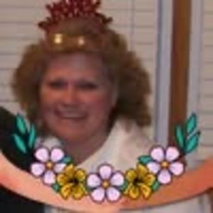 Meet your Posher, Lois